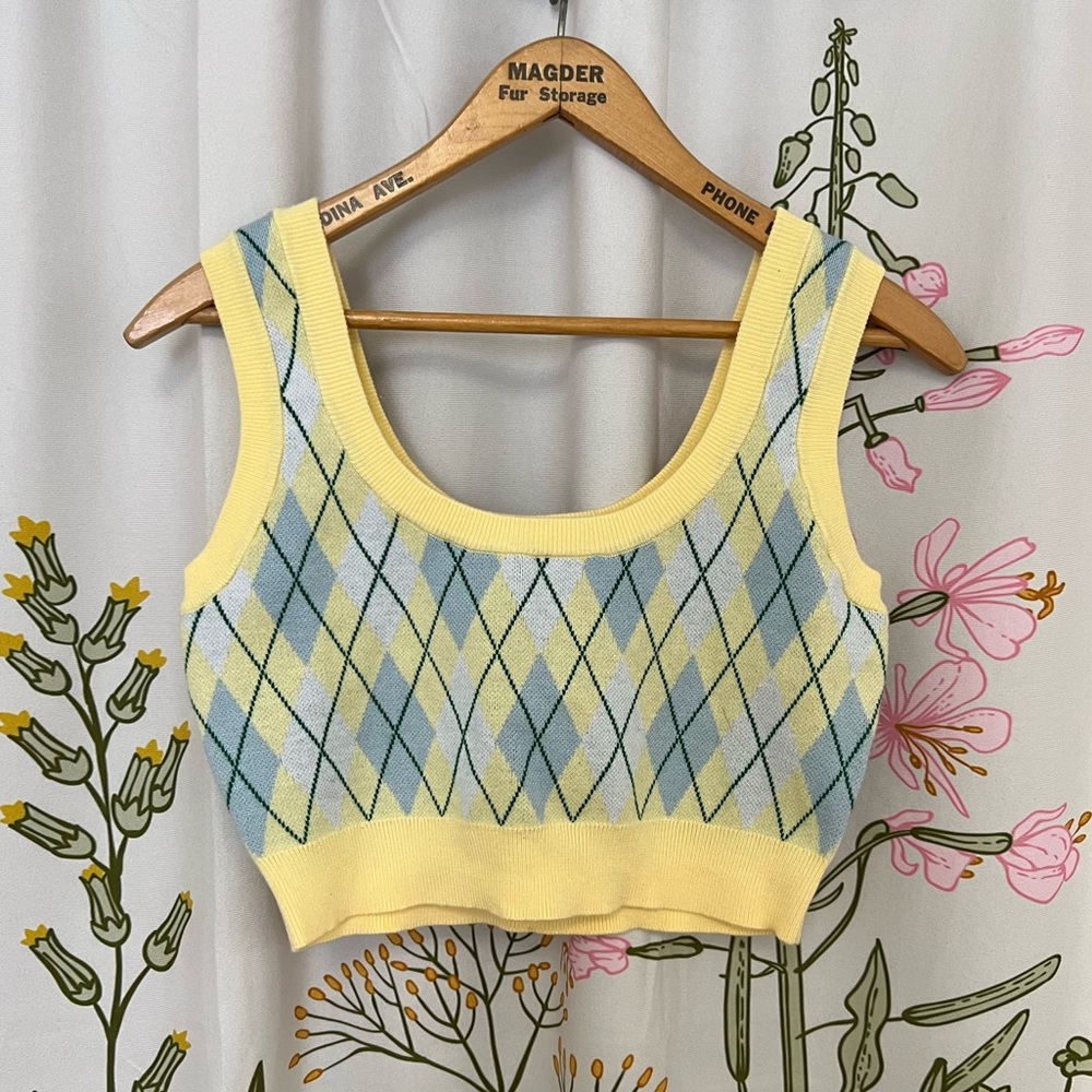 Cropped Argyle Vest